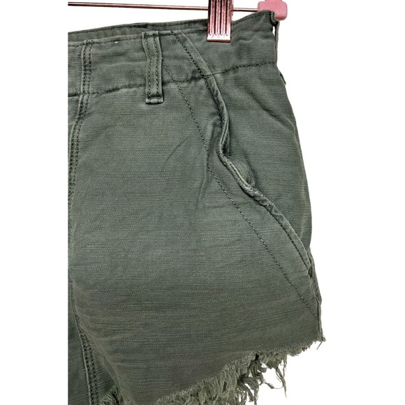 FREE PEOPLE Shorts Green Cut Off Daisy Dukes Hot Shorties Frayed Women’s Size 10 - Picture 4 of 7